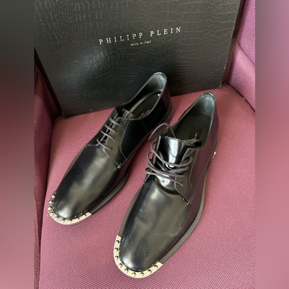 Philipp Plein Black Oxfords with Silver Accents EU41